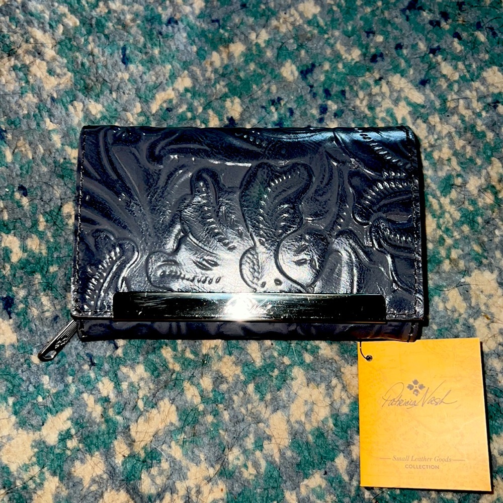 NEW PATRICIA NASH LEATHER COLLECTION WALLET WITH AUTHENTICITY CODE CARD INCLUDED